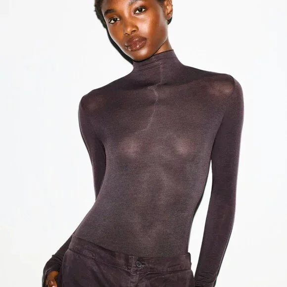 SKIMS 3 Piece Turtle Mock Neck Bodysuits - Picture 6 of 6